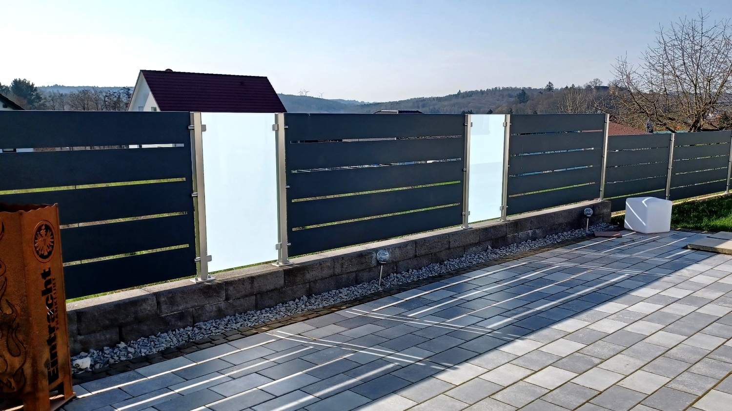 Zaunbau Vogelsberg, Marburg-Biedenkopf, Hersfeld-Rotenburg, Fulda, Mittelhessen, Lahn-Dill-Kreis, Taunus, Wetterau, Rhein-Main und Kassel. Zaunbau